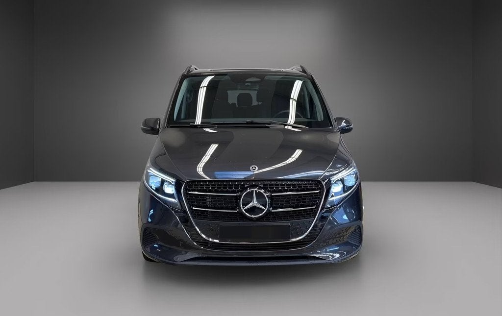 Mercedes-Benz V-Klasse 220d L2 Style Grijs Kenteken Distroni, Automaat, Gebruikt, Zwart, 4 cilinders