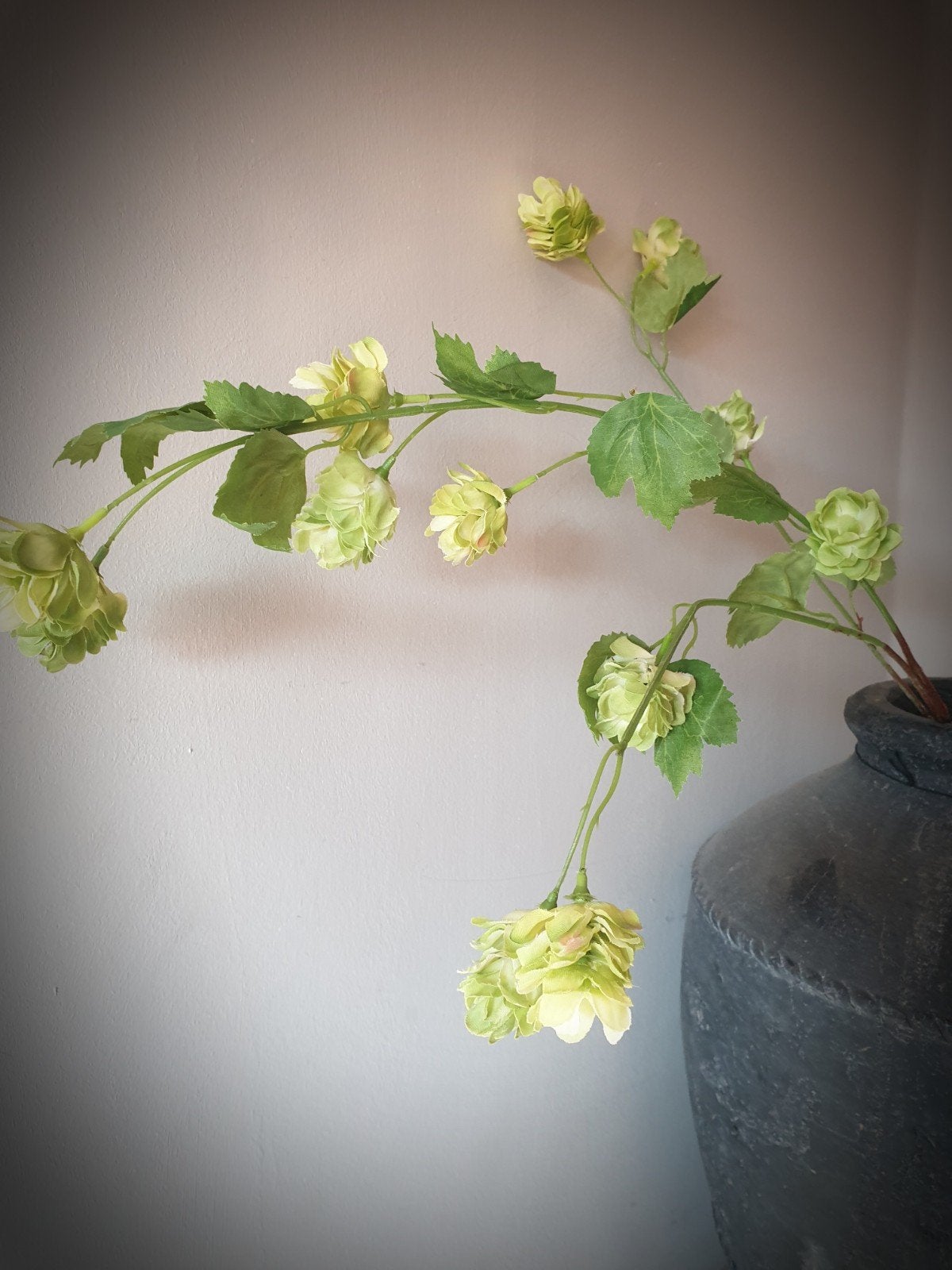Kunst hop tak - hoptak  - zijdenbloem, Ophalen of Verzenden, Nieuw, Kunsttak, 75 cm