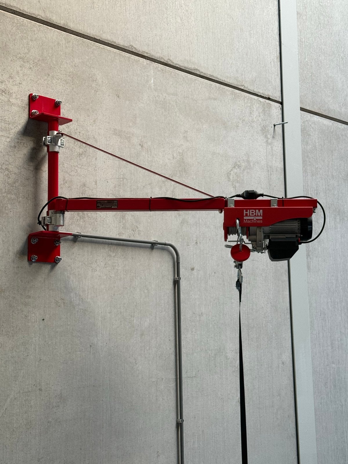 HBM Takel 600 kg met afstandsbediening, Ophalen, Zo goed als nieuw, Elektrisch