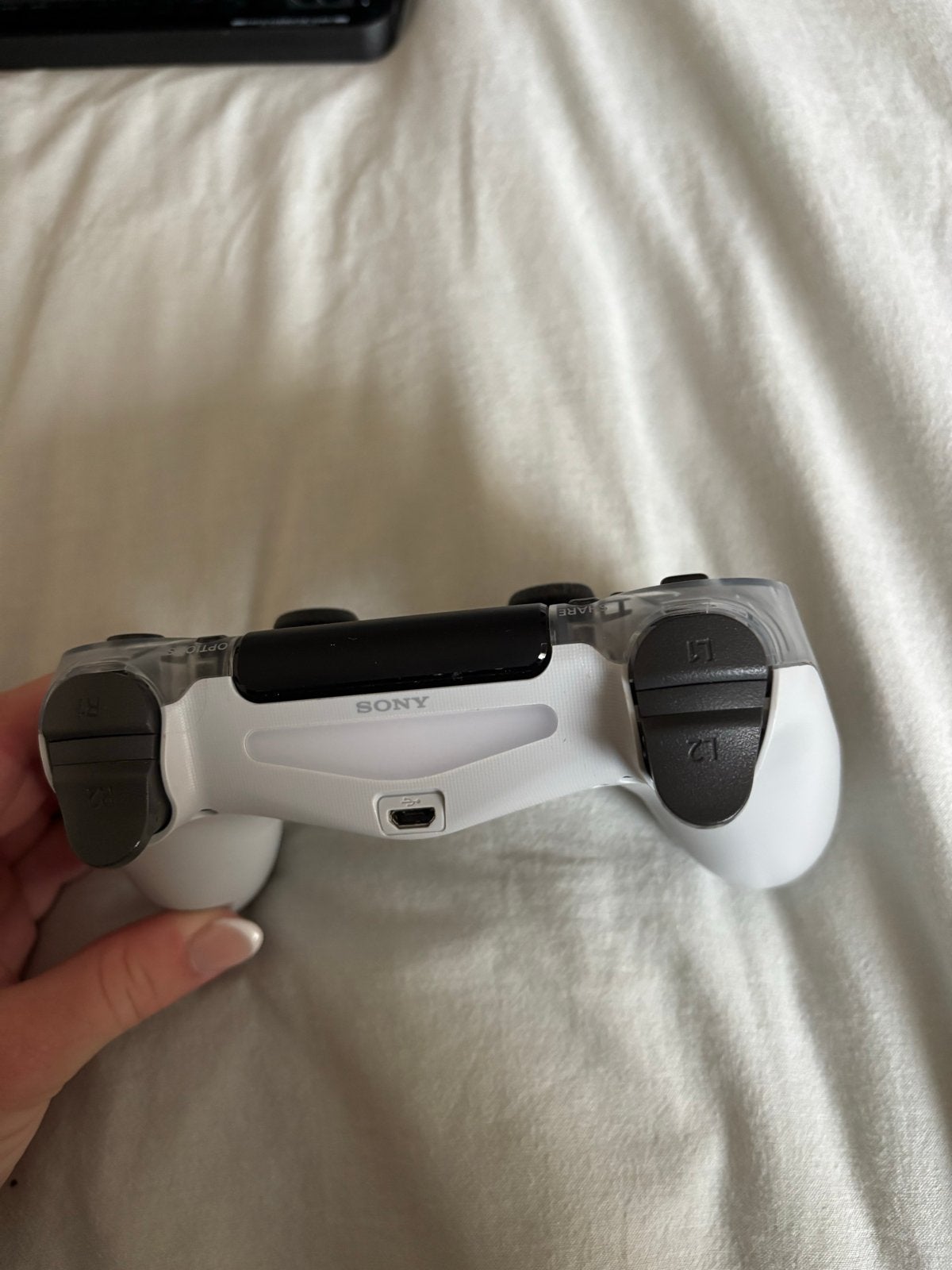 PlayStation 4 met kabels, controller + gratis game, Spelcomputers en Games, Spelcomputers | Sony PlayStation 4, Gebruikt, Met 1 controller