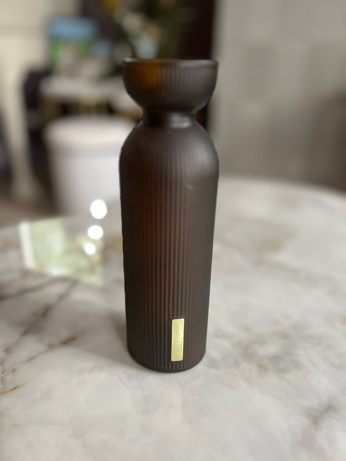 Rituals geurstokjeshouder - Elegant en stijlvol, Huis en Inrichting, Woonaccessoires | Vazen, Ophalen, Bruin, Met patroon/structuur