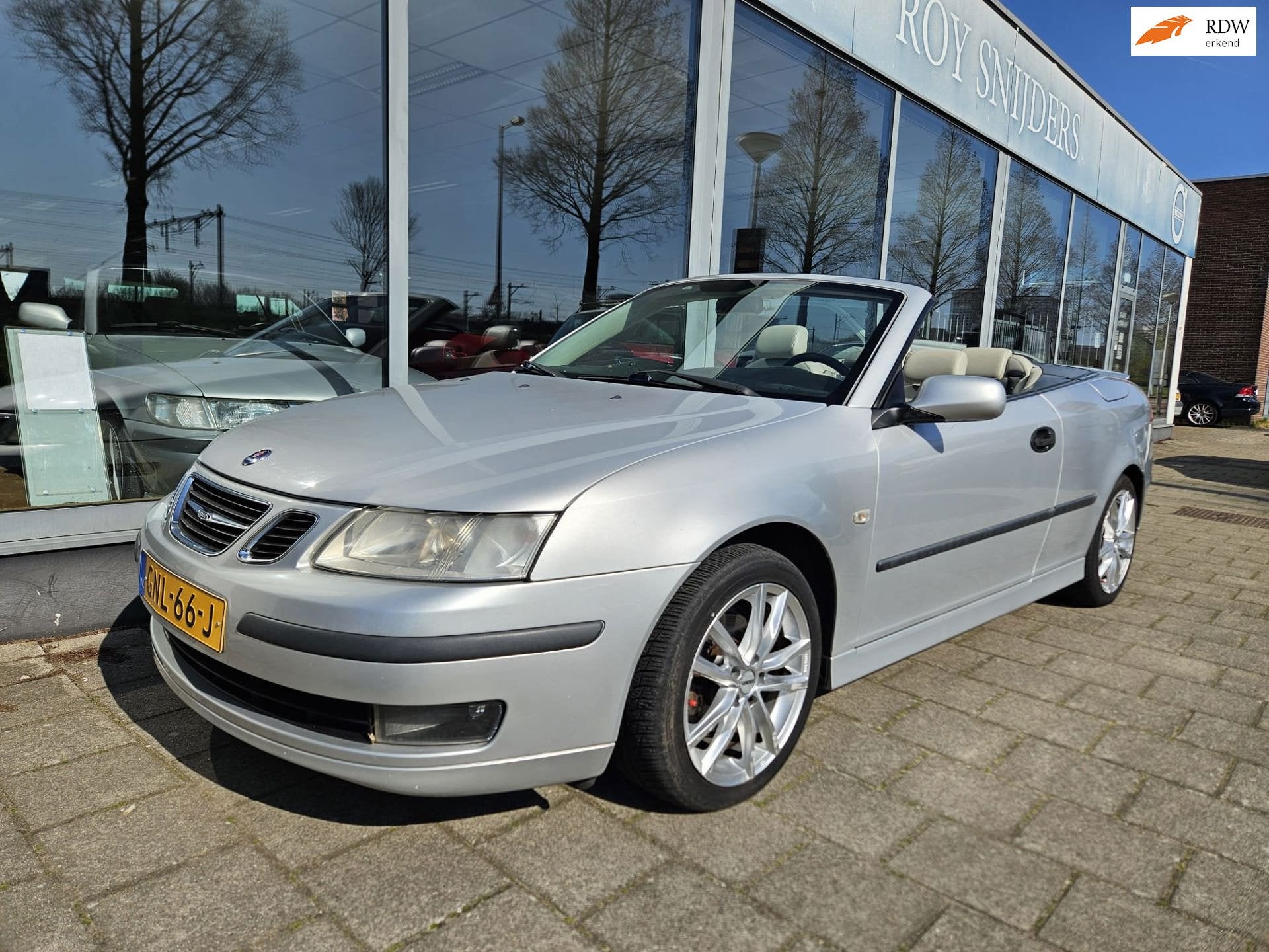 Saab 9-3 Cabrio 1.8t Vector, 1998 cc, Gebruikt, Beige, 4 cilinders