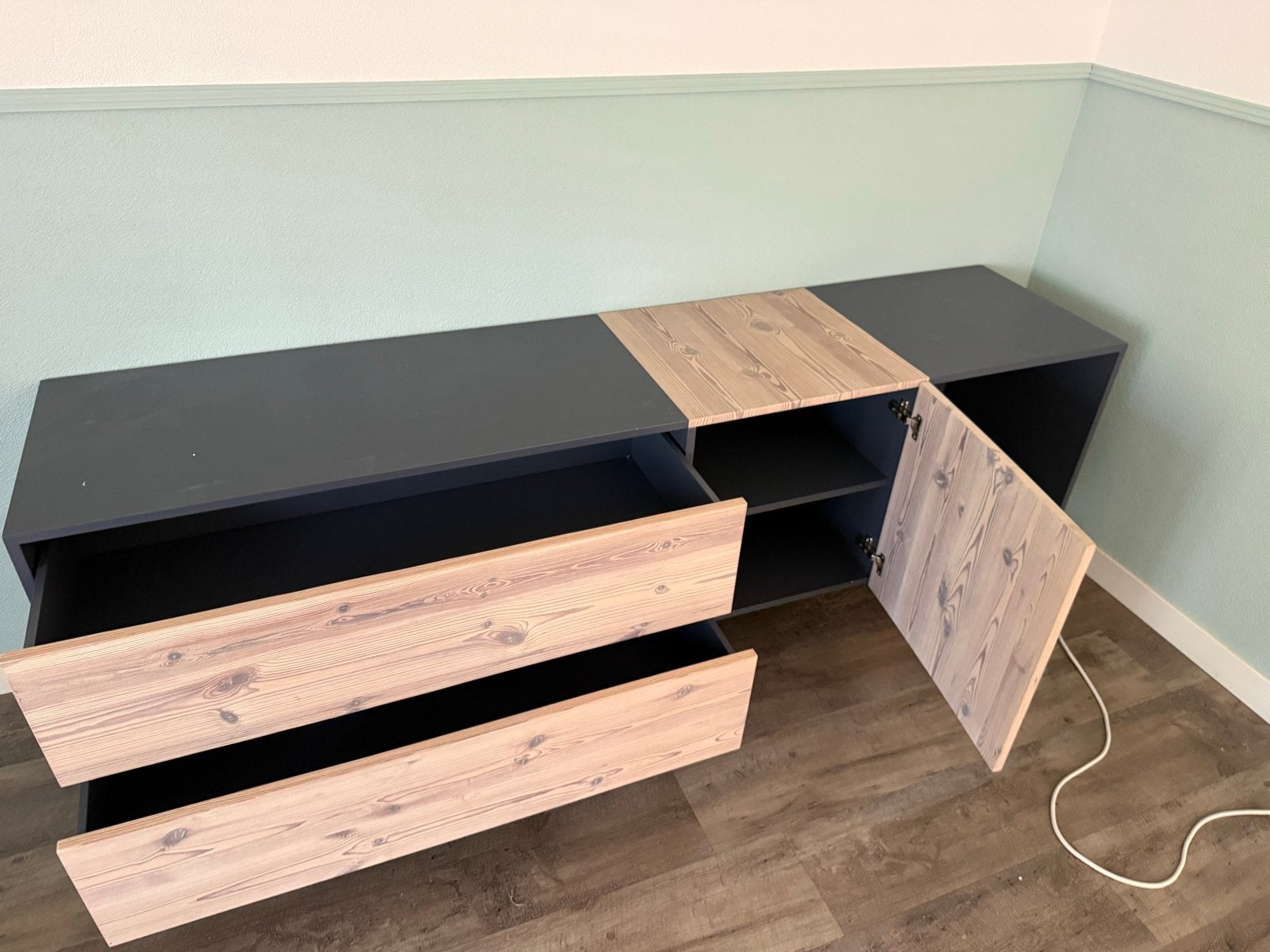 Modern kast met lades en opbergruimte, Ophalen, Gebruikt, Met deur(en), 200 cm of meer