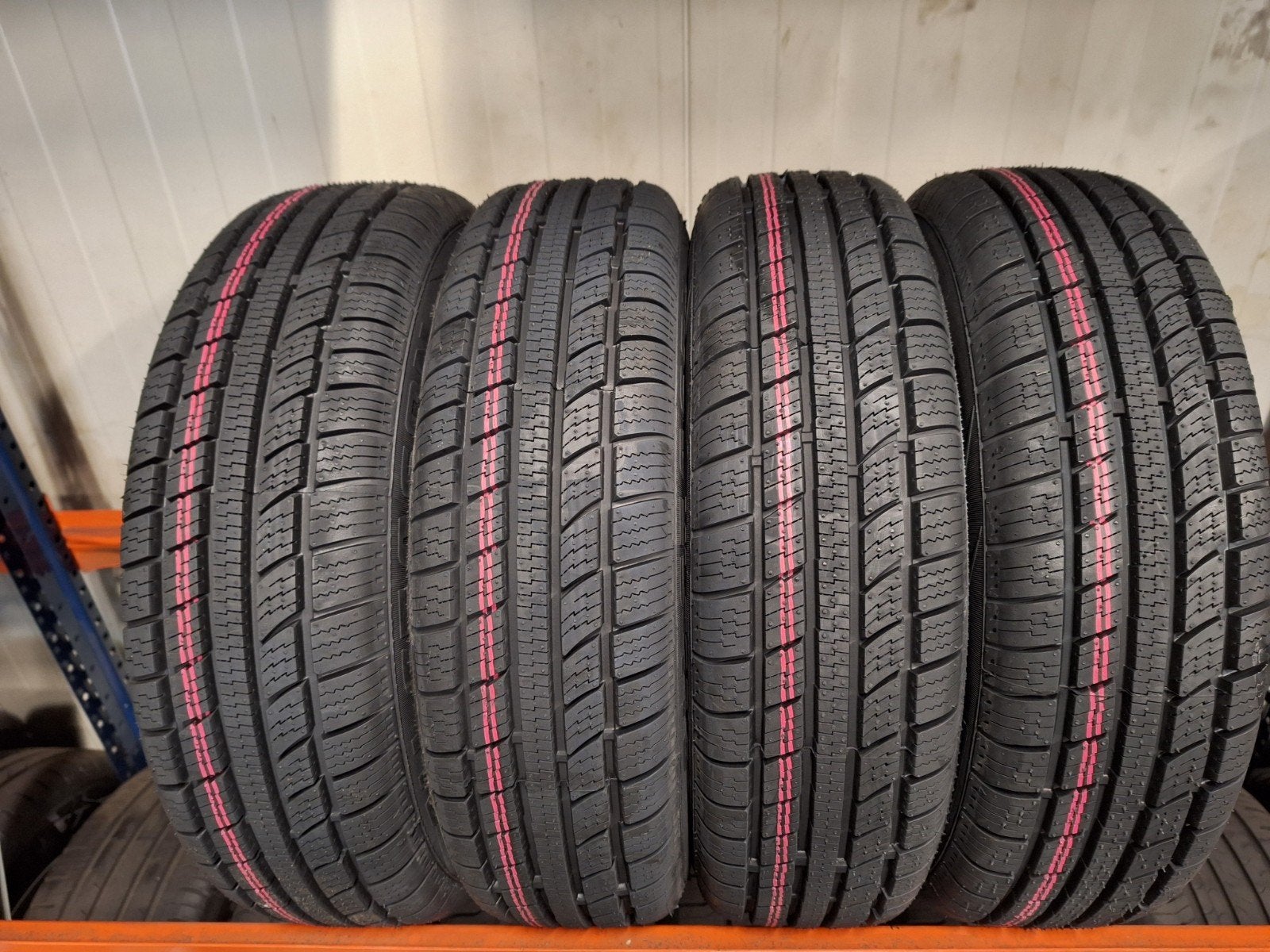 Nieuwe all season banden  155/65R14  1556514, Auto-onderdelen, Ophalen, 14 inch, Banden Service Raalte, 155 mm
