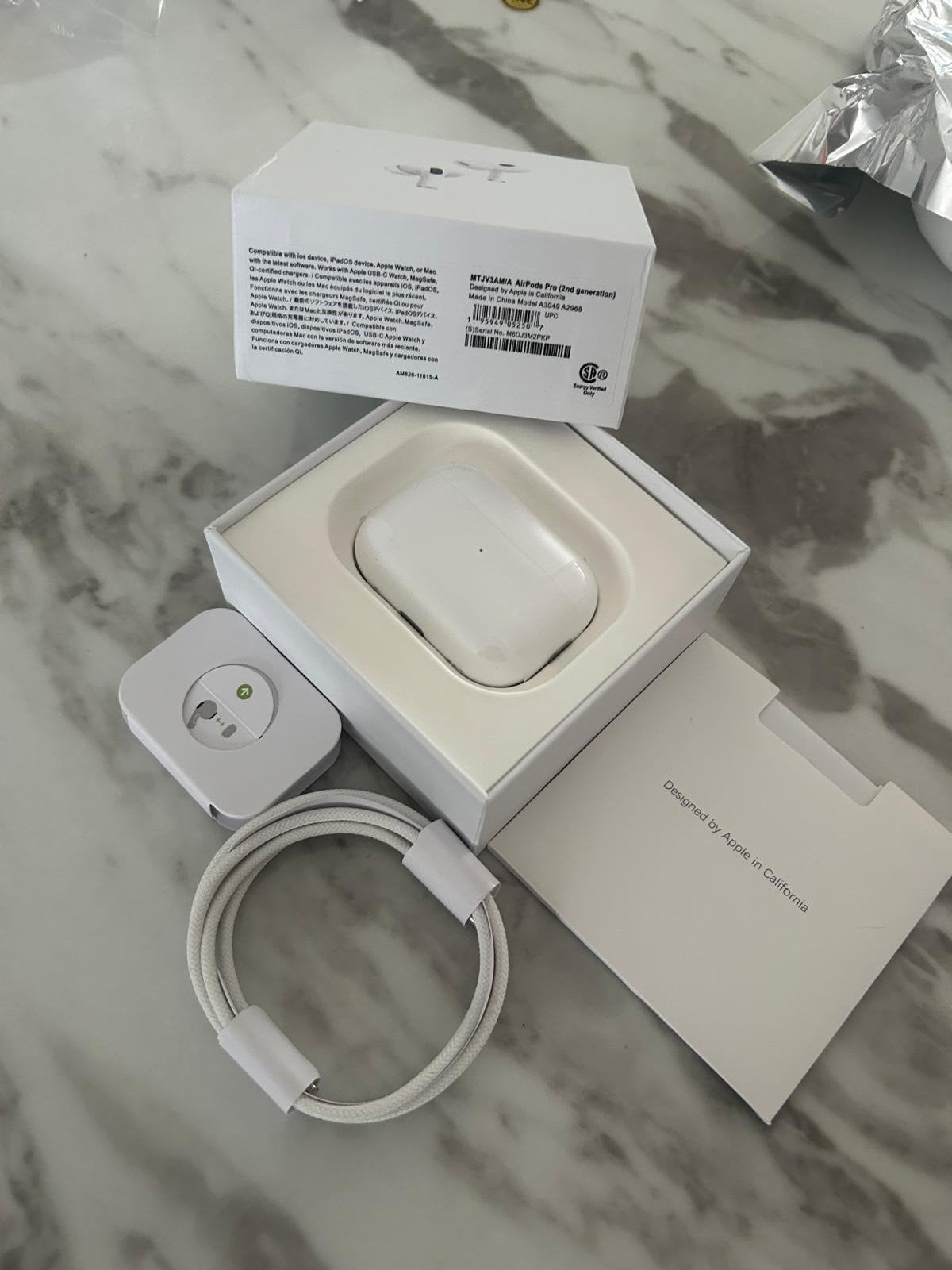 Gloednieuwe Apple AirPods Pro 2 met factuur