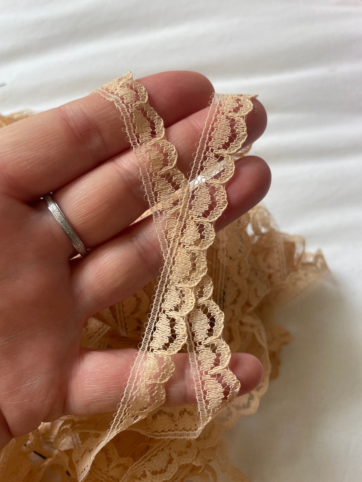 Vintage Nieuw Kant Lint Band, Ophalen of Verzenden, Nieuw, Lint, Band of Elastiek
