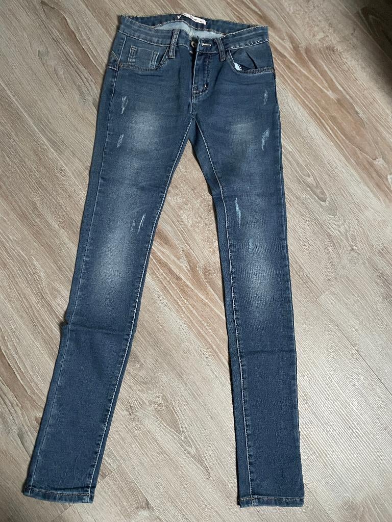 Zgan spijkerbroek be a diva, Broek, Meisje, Ophalen of Verzenden, Zo goed als nieuw