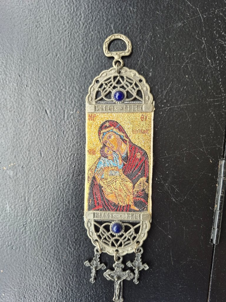 Klein religieus geweven wandtapijtje of banier, Ophalen