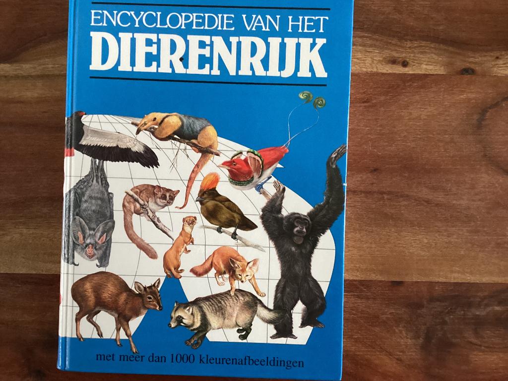 Encyclopedie van het dierenrijk in zeer goede staat., Boeken, Encyclopedieën, Complete serie, Ophalen of Verzenden, Zo goed als nieuw