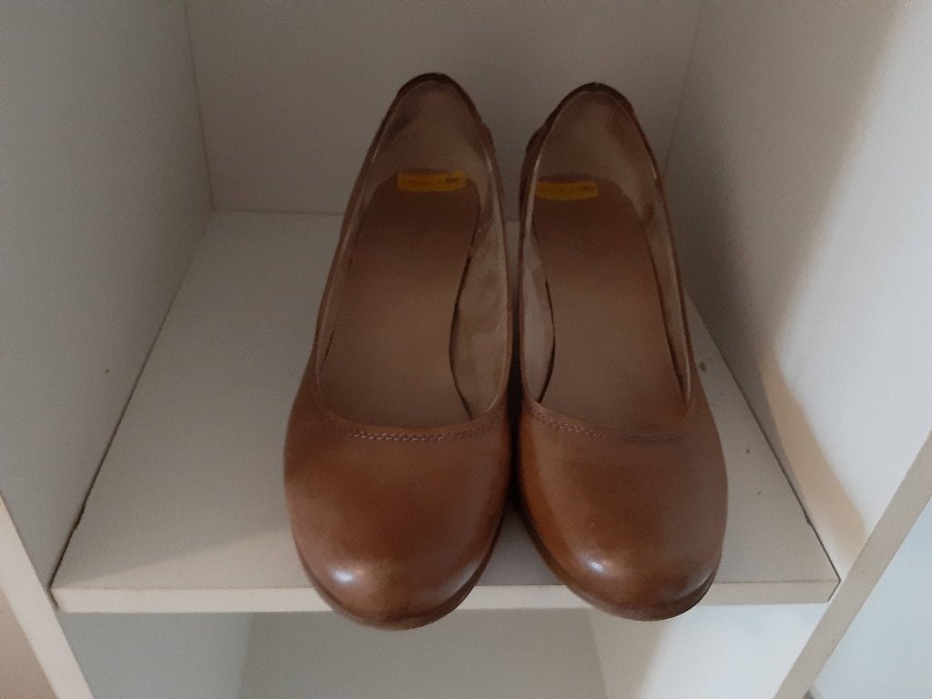 Pumps High Puppies maat 40, Kleding | Dames, Pumps, Beige, Ophalen of Verzenden, Gedragen