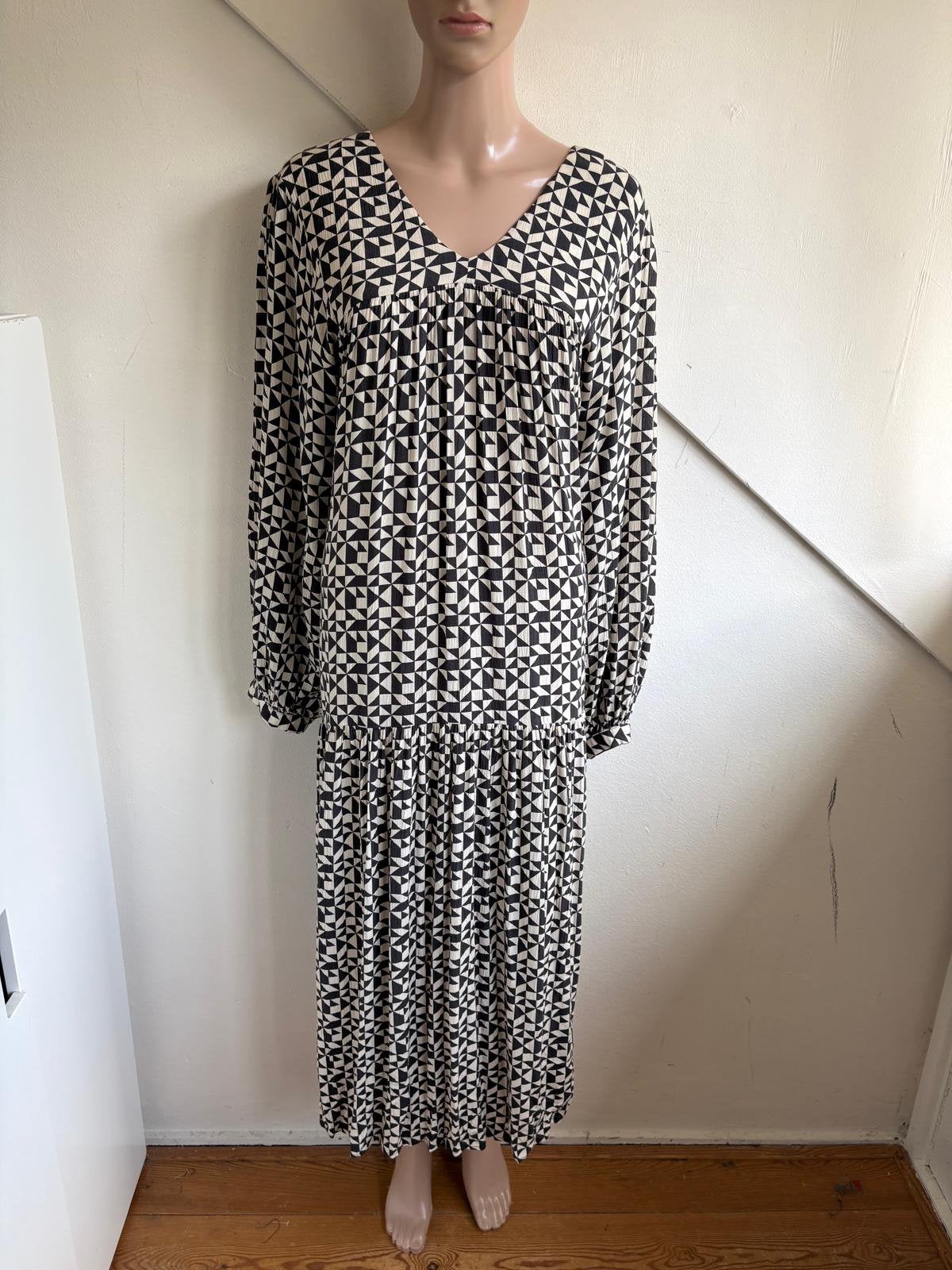 By Bar lange jurk maat Xl 42/44 offwhite antraciet print, Kleding | Dames, Maat 42/44 (L), Ophalen of Verzenden, Zo goed als nieuw