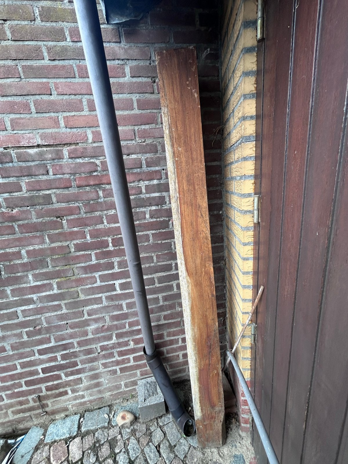 Robuuste houten balk - Gebruikt, goede staat, Doe-het-zelf en Verbouw, Ophalen, Gebruikt, 250 tot 300 cm, 50 mm of meer