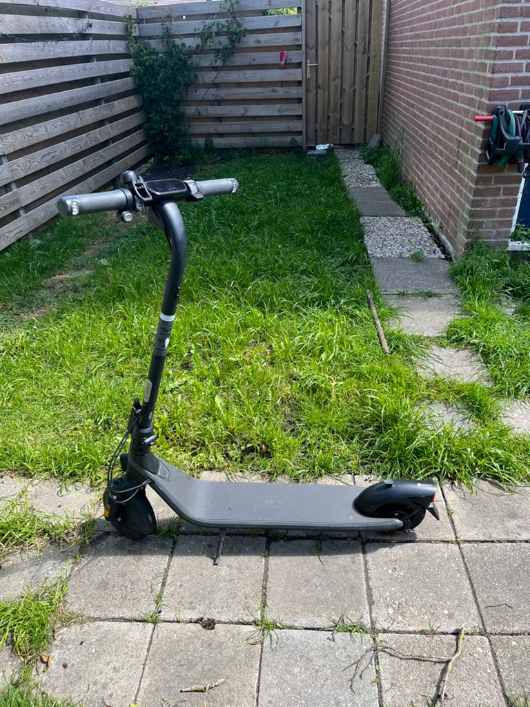 Segway ninebot elektrische step, Ophalen, Zo goed als nieuw, Elektrische step (E-scooter)