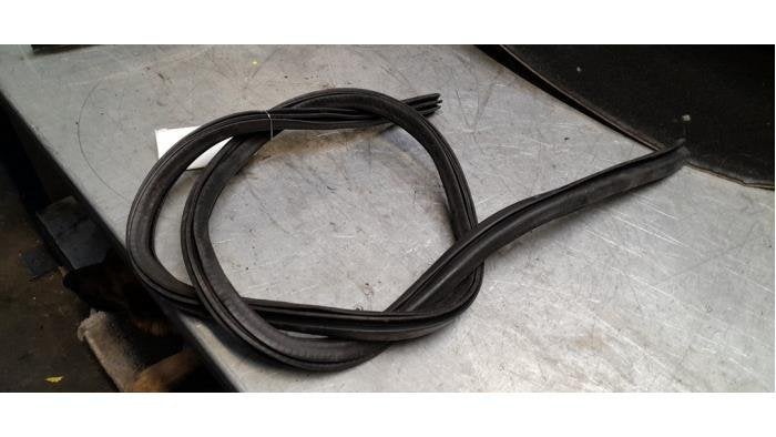 Portierrubber 2Deurs links van een Ford Usa Mustang, Gebruikt, -, -, Ophalen of Verzenden