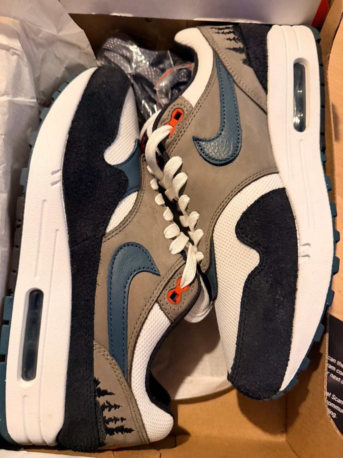 Nike air max 1 Escape Treeline maat 41-42,5, Kleding | Heren, Overige kleuren, Nieuw, Ophalen of Verzenden, Sneakers of Gympen