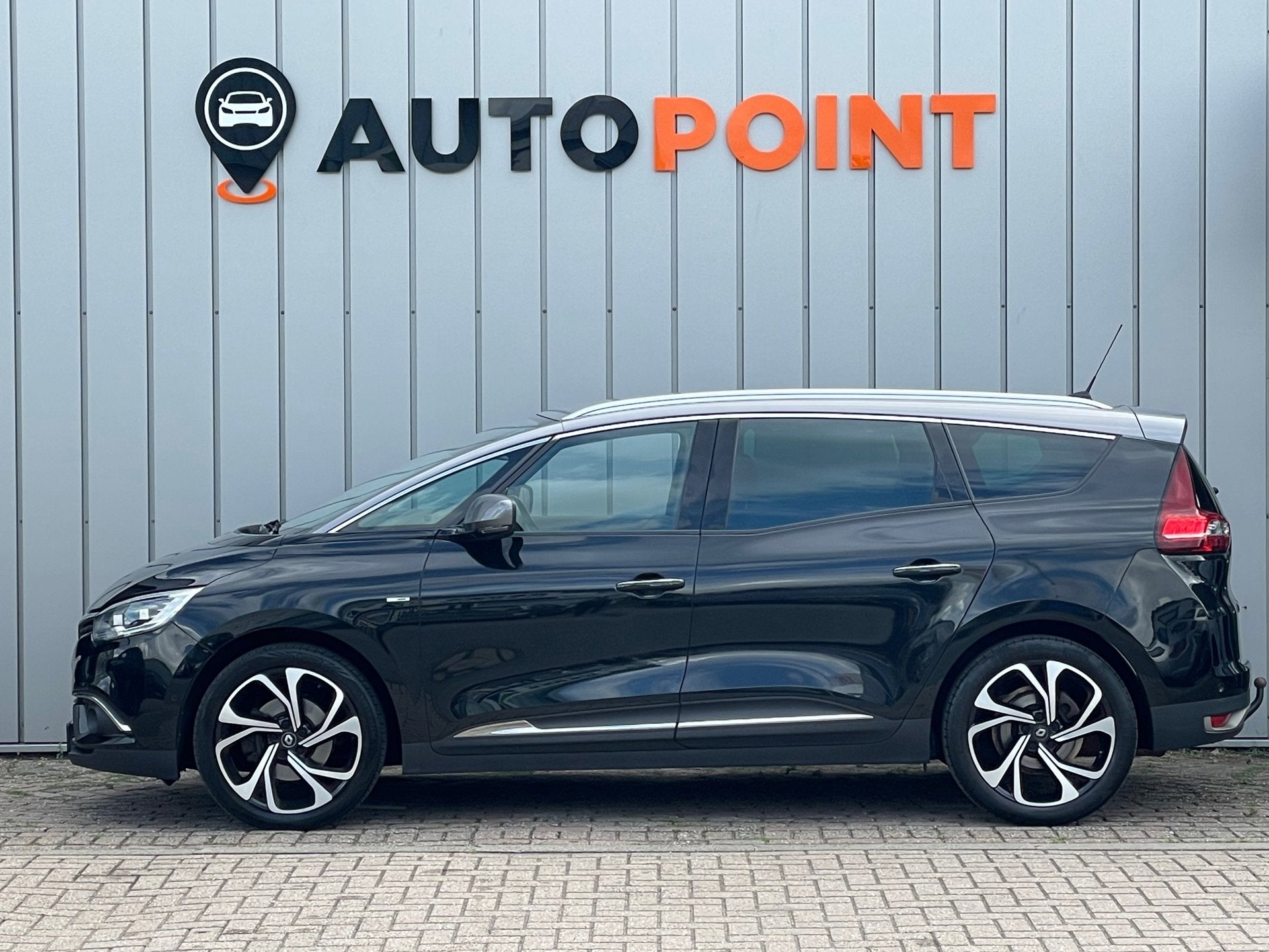 Renault Grand Scénic 1.2 BOSE EDITION 7PERSO ORG NLTREKHAAK, Auto's, Renault, Voorwielaandrijving, Gebruikt, Euro 6, 4 cilinders