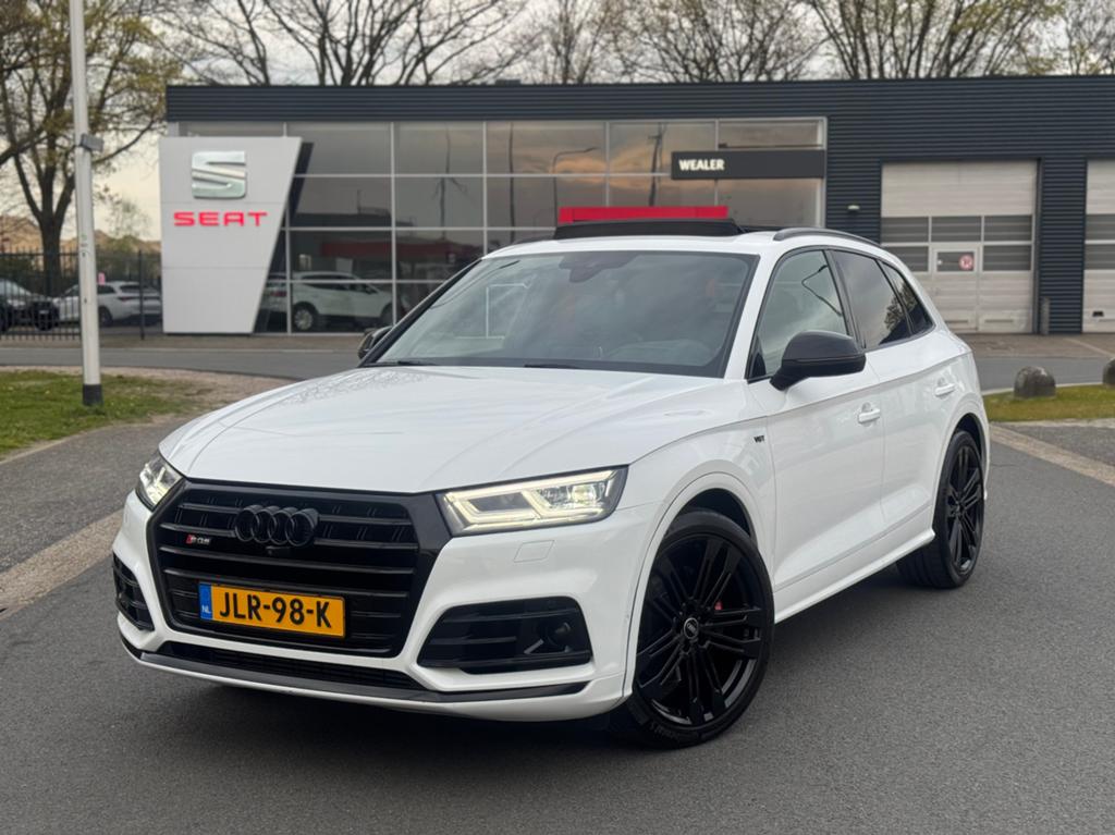 Audi SQ5 3.0 Tfsi Quattro 354 pk Pano B&O Luchtvering RS 360, Automaat, Zwart, 2995 cc, Wit