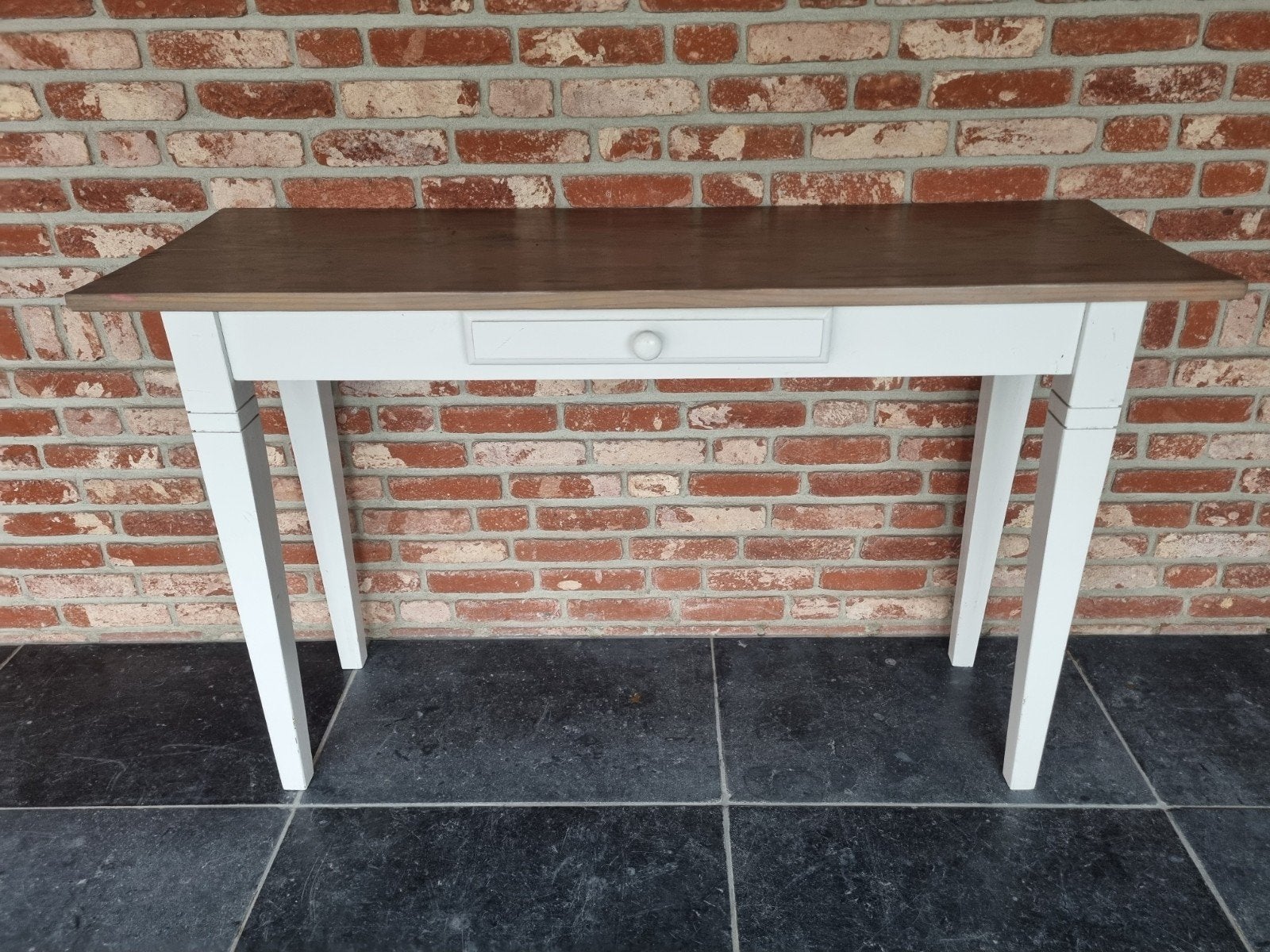 Stijlvolle houten sidetable met lade, Huis en Inrichting, Gebruikt, 100 tot 150 cm, Tot twee personen, Minder dan 50 cm