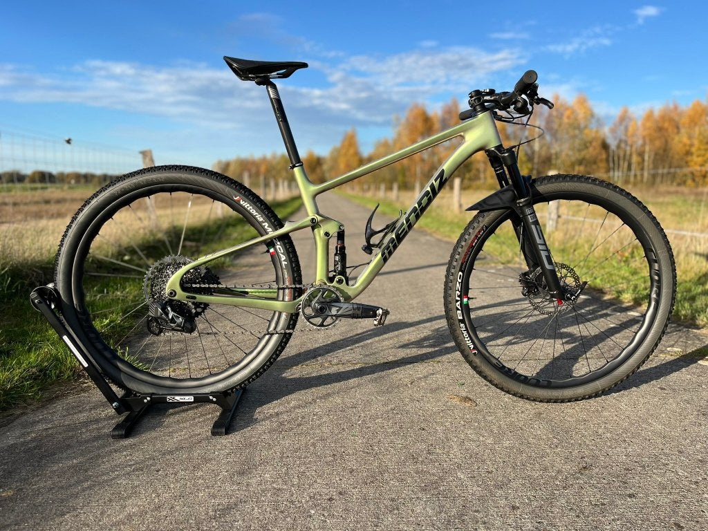 MTB Mendiz X40SL Full Suspension, Info@redbeardcycling.nl, C/ Zuazobidea 22, Zuhatzubidea Kalea, 22, 01015 Vitoria-Gasteiz, Álava, Spanje