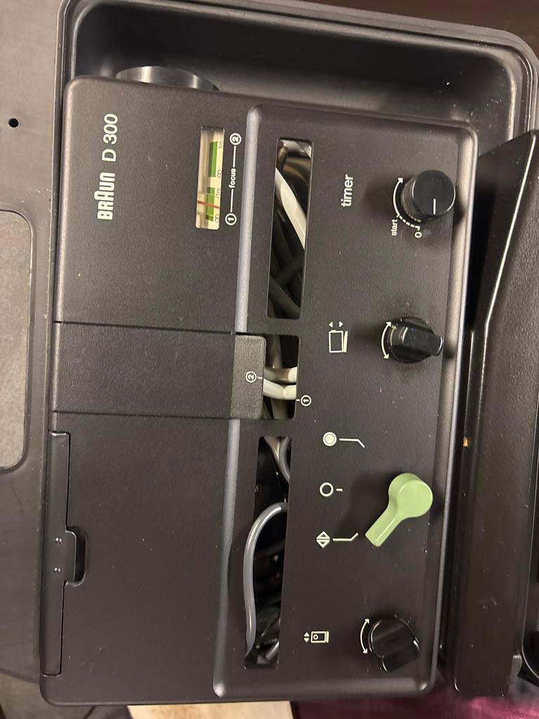 Braun D 300 Diaprojector - Vintage en Functioneel, Ophalen of Verzenden, Gebruikt
