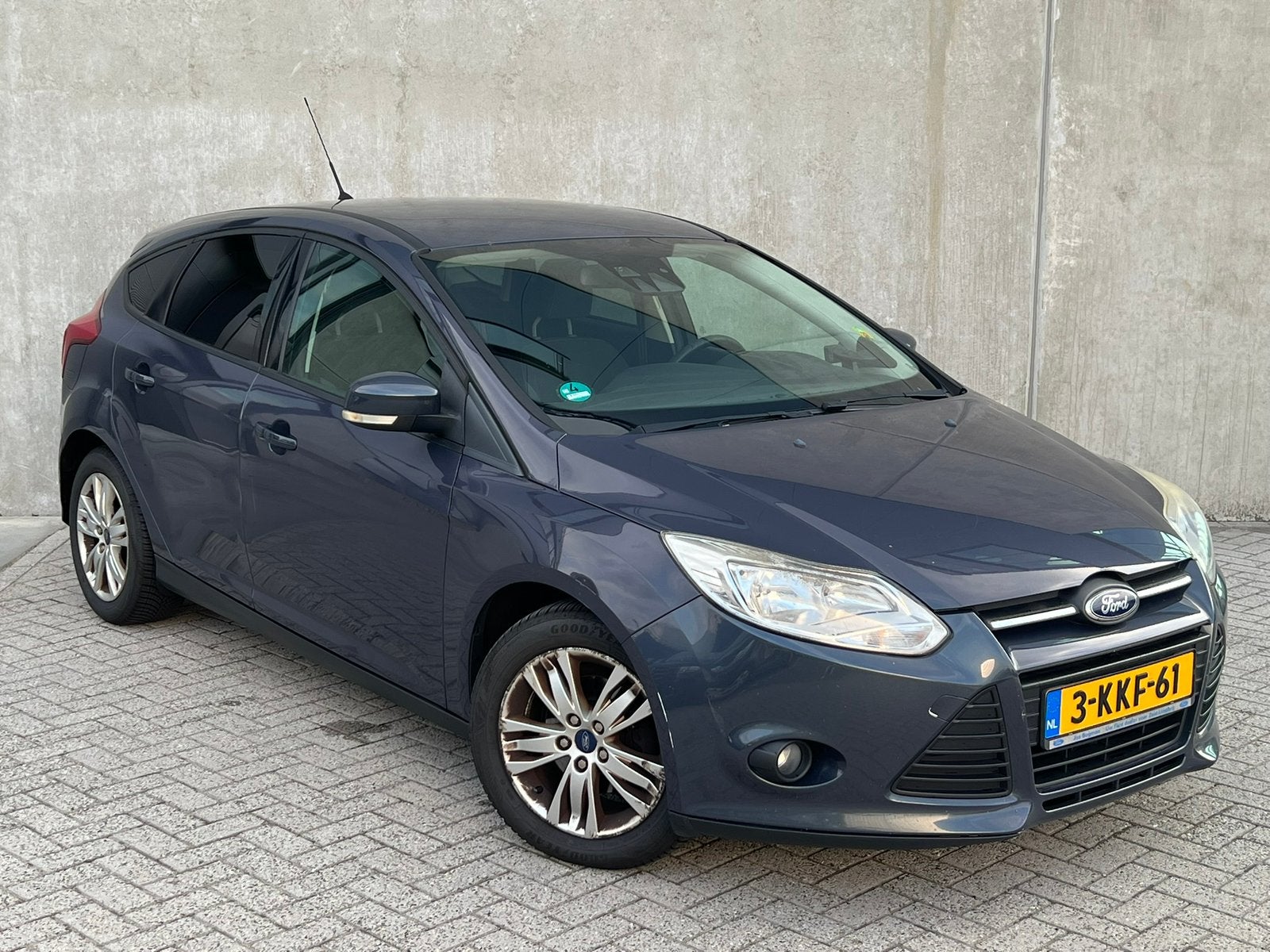 Grijze Ford Focus 1.0 EcoBoost 2012 5-Deurs Hatchback/APK/AC, Zwart, 635 kg, Handgeschakeld, 3 cilinders