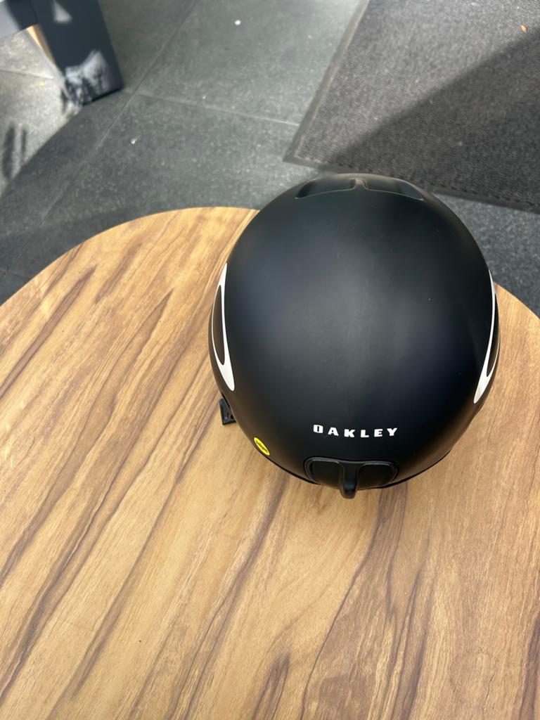 Oakley TT helm met MIPS - Zwart, Ophalen of Verzenden, Zo goed als nieuw, Heer of Dame