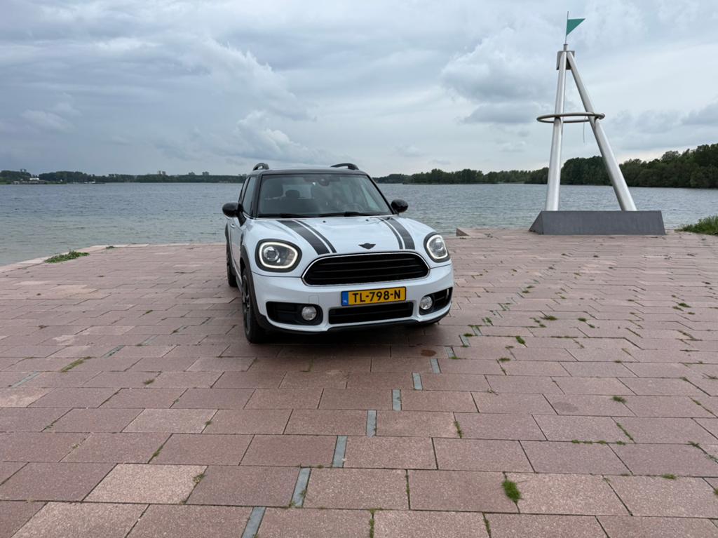 Mini Countryman 1.5 136PK Cooper Automaat 2018 Wit, Auto's, Mini, 136 pk, Countryman, 715 kg, Wit