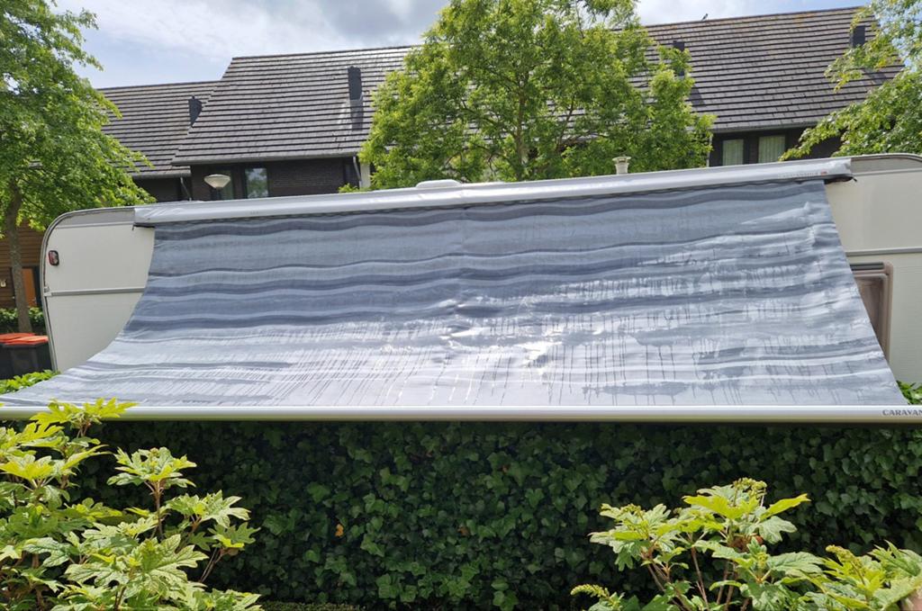 Caravanstore zakluifel 4.30 m, Ophalen