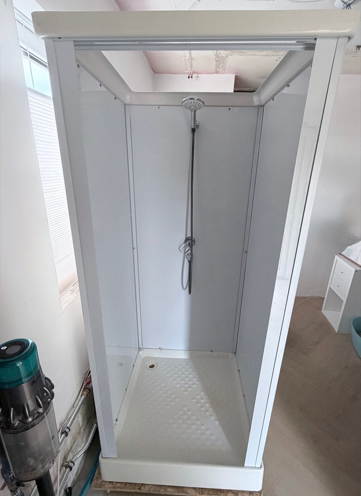 Compacte Nooddouche - Ideaal voor Tijdelijk Gebruik, Ophalen, Gebruikt, Douche