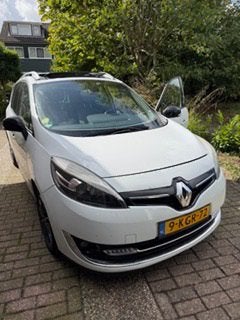 Foto 2 van VERKOCHT: Renault Grand Scenic 1.2 TCE 85KW 7P 2013 Wit