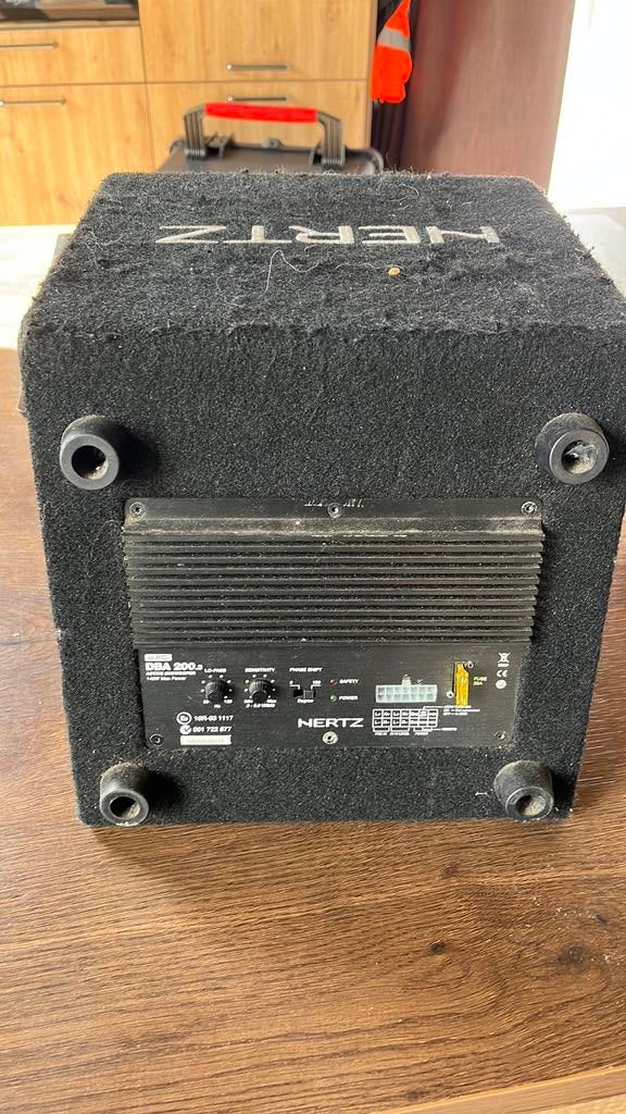 Subwoofer met defect, Muziek en Instrumenten, Versterkers | Bas en Gitaar, Ophalen, Gebruikt, 100 watt of meer
