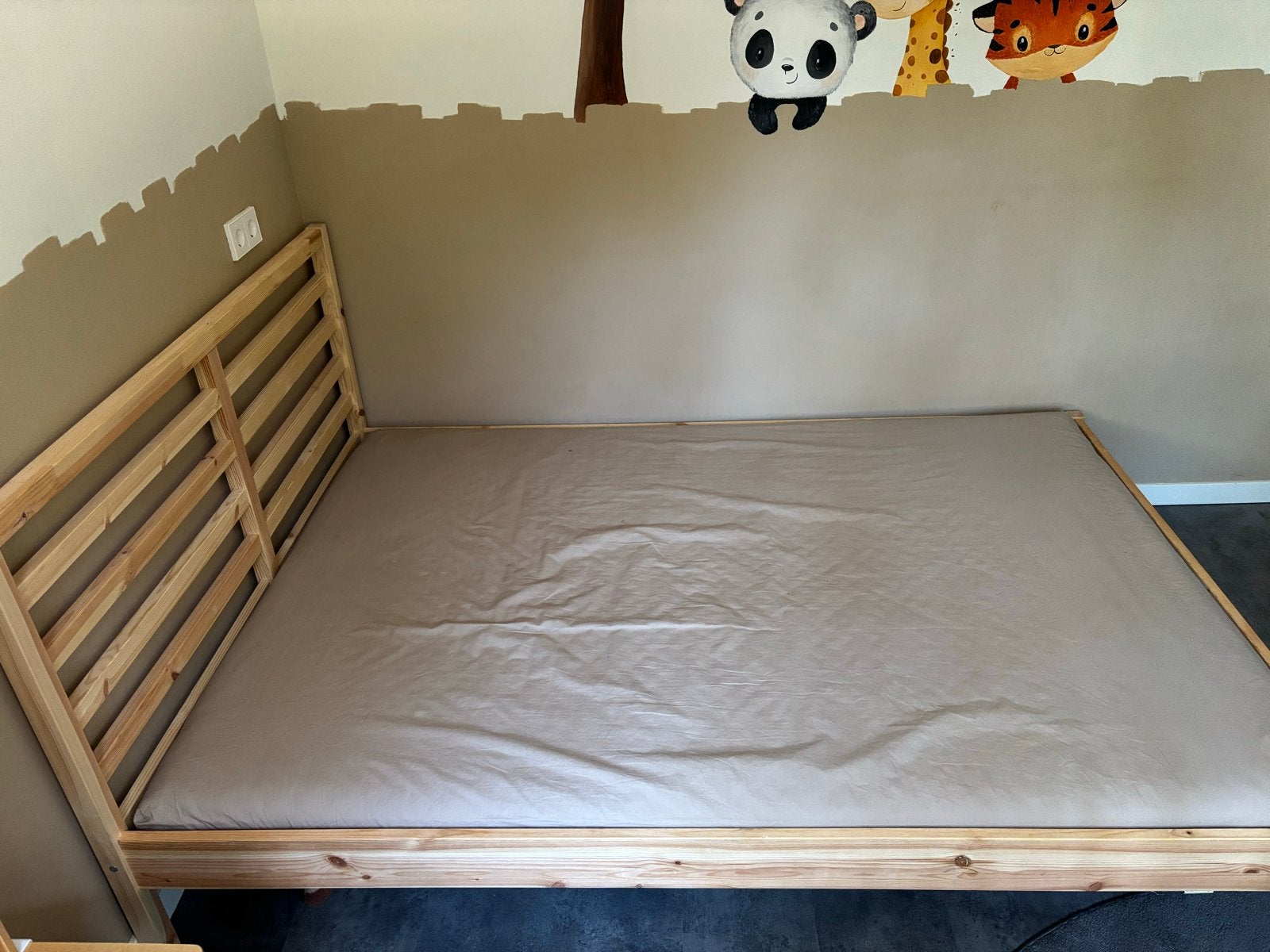 IKEA TARVA tweepersoonsbed met matras en toebehoren, Overige kleuren, Tweepersoons, Zo goed als nieuw, 200 cm