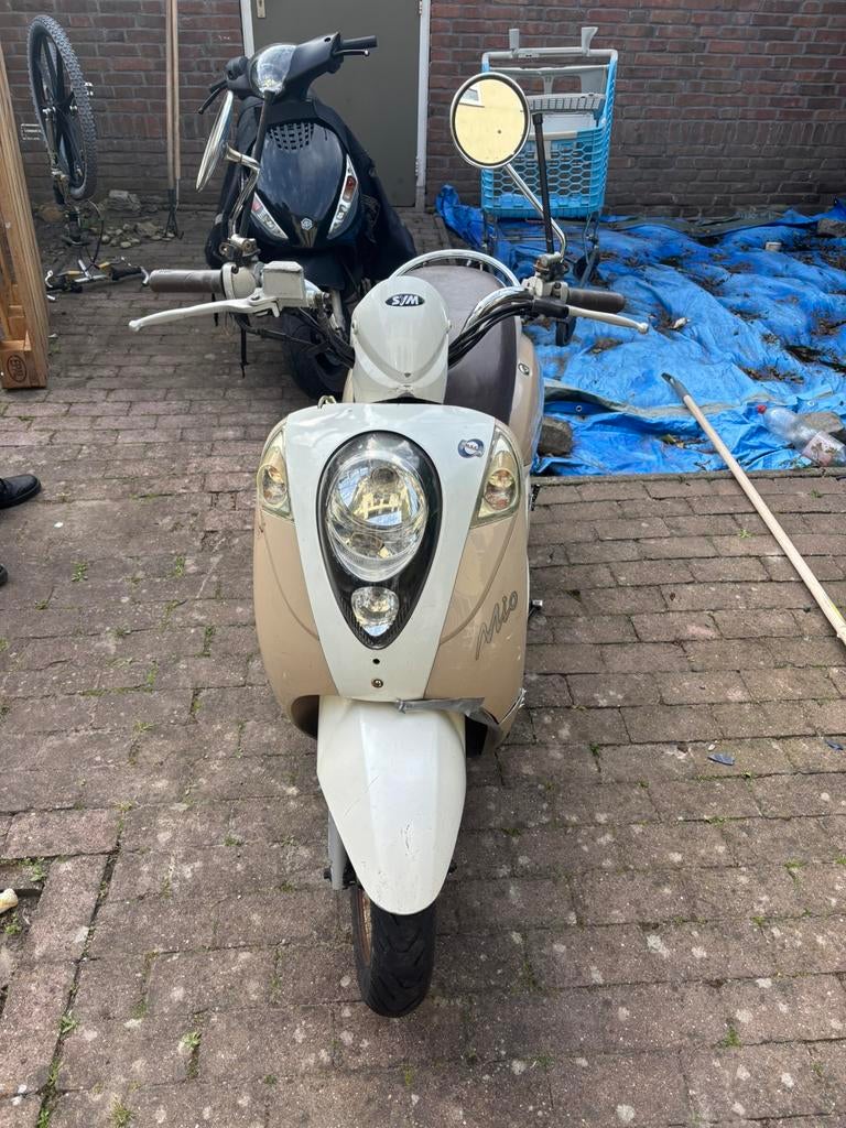 Sym mio in onderdelen tekoop, Ophalen, Zo goed als nieuw, Benzine, Mio