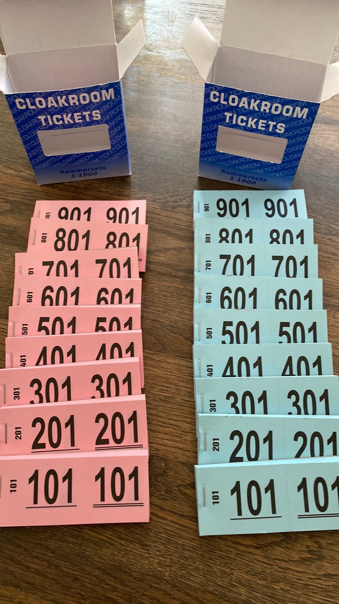 Nummer blokjes cloakroom tickets 18 stuks garderobe loterij, Ophalen