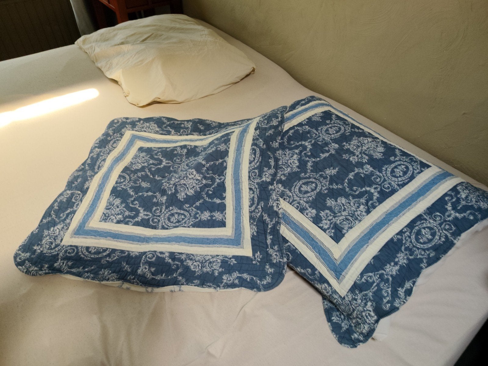 2 mooie kussen overtrekken 50x50, Huis en Inrichting, Woonaccessoires | Plaids en Woondekens, Ophalen of Verzenden