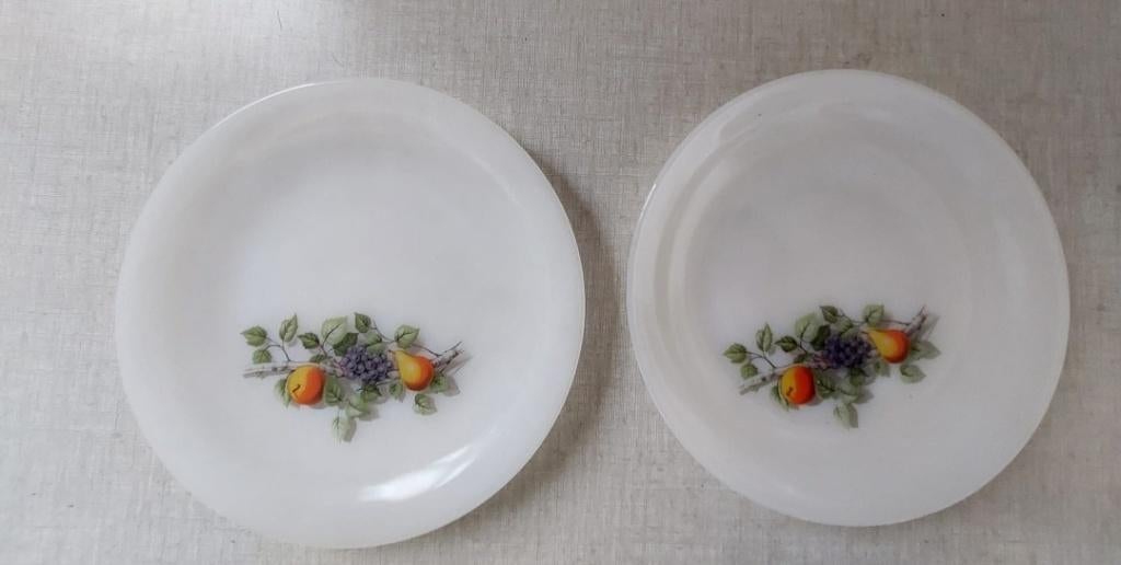 2 vintage ontbijtbordjes van het sterke Arcropal, Ophalen of Verzenden, Bord(en), Overige stijlen, Glas