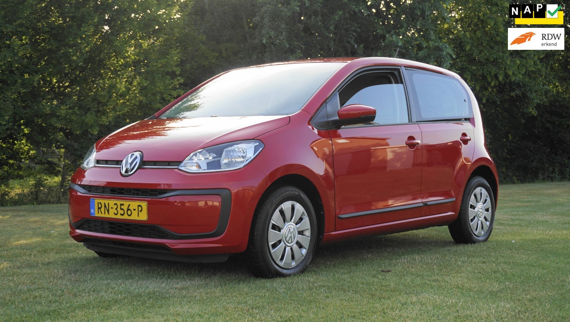 Volkswagen Up! 1.0 BMT move up! 5 drs Airco blue tooth, Voorwielaandrijving, Stof, Gebruikt, Origineel Nederlands