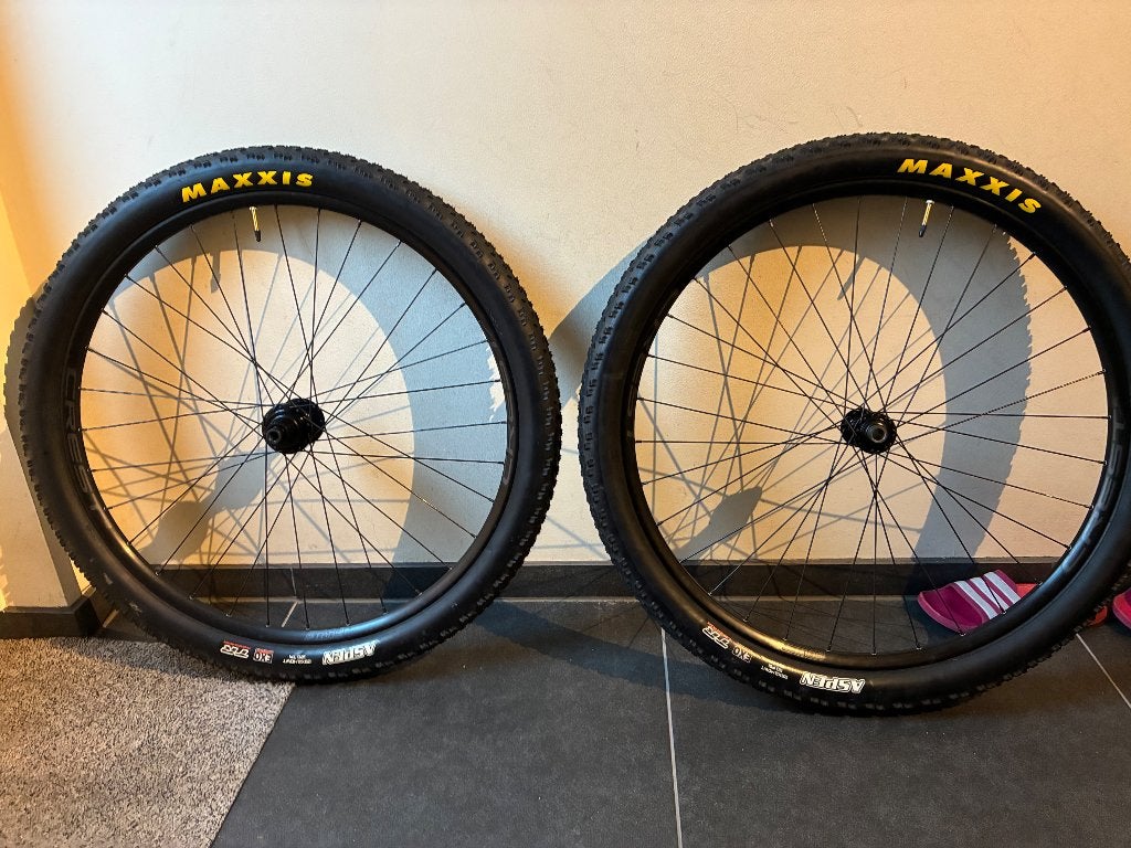 Bijna Nieuwe mountainbike wielset Stan + Shimano naven, Ophalen of Verzenden, Nieuw, Mountainbike