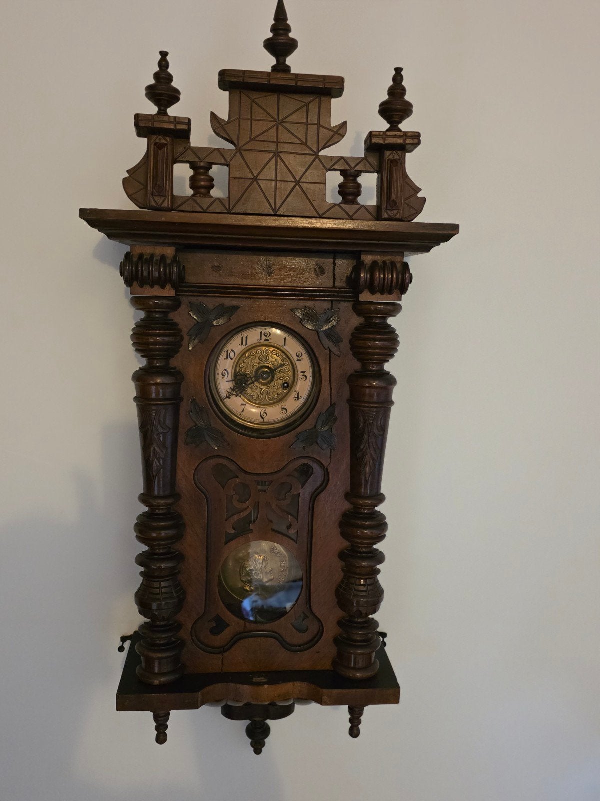 Antieke Wandklok met Prachtig Houtsnijwerk, Ophalen