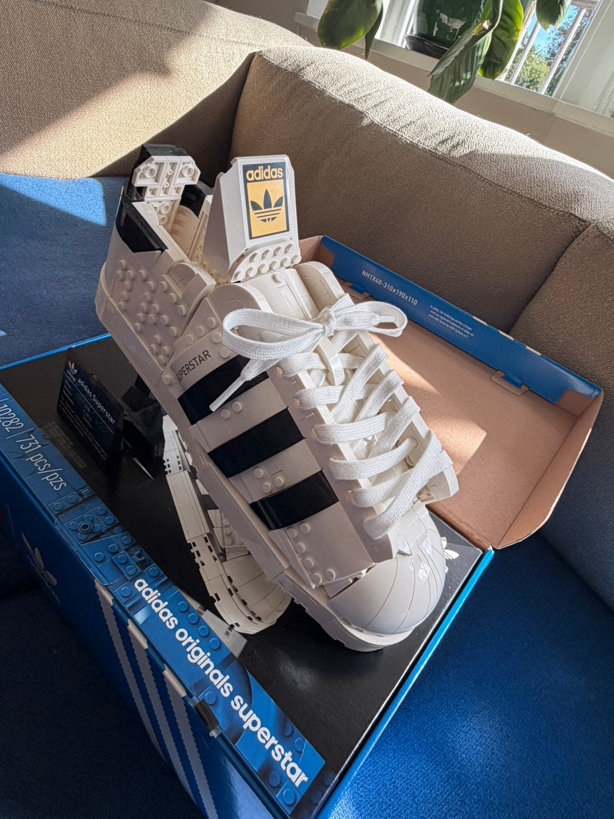 Lego Adidas Superstar shoe, Ophalen of Verzenden, Zo goed als nieuw