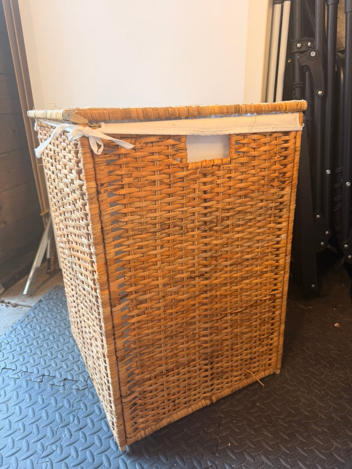 IKEA BRANÄS wash basket / laundry basket /  wasmand, rattan, Huis en Inrichting, Gebruikt, Bruin, Wasmand, Ophalen