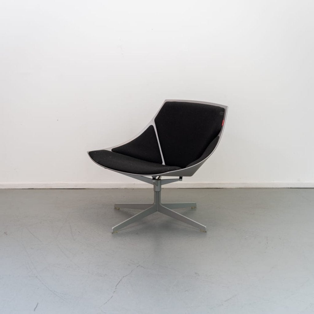 Fritz Hansen Space Lounge Stoel Zwart Stof - Staal, Niet ingevuld, Zo goed als nieuw, Niet ingevuld, Niet ingevuld