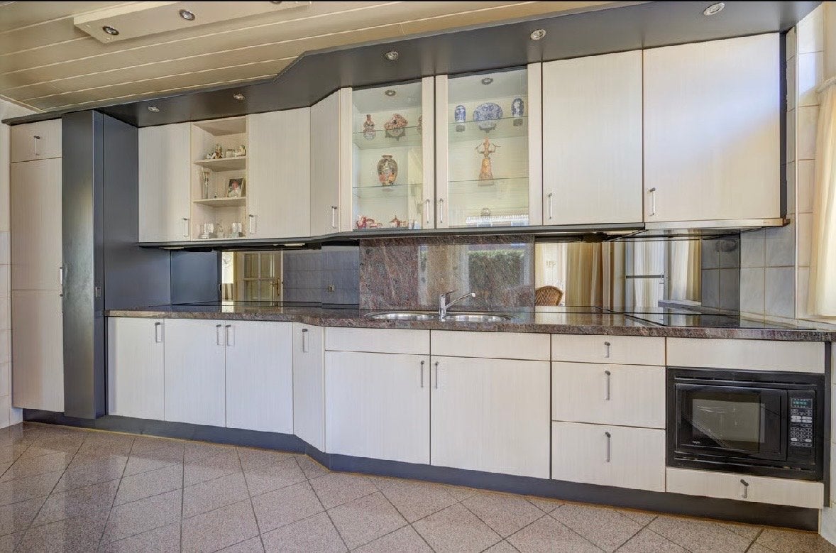 Complete keuken met stenen blad, Huis en Inrichting, Keuken | Complete keukens, Ophalen, Gebruikt, Wit, Graniet of Steen