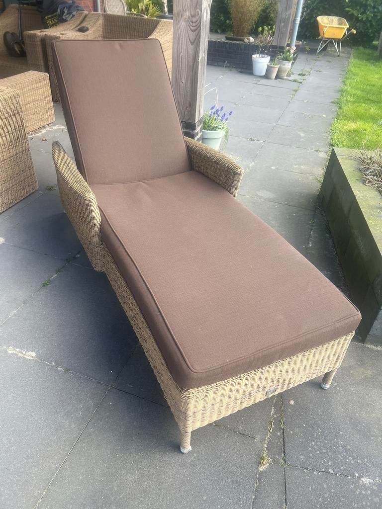 Ligbed met kussen van het merk 4 seasons outdoor, Tuin en Terras, Ligbedden, Ophalen, Zo goed als nieuw, Wicker