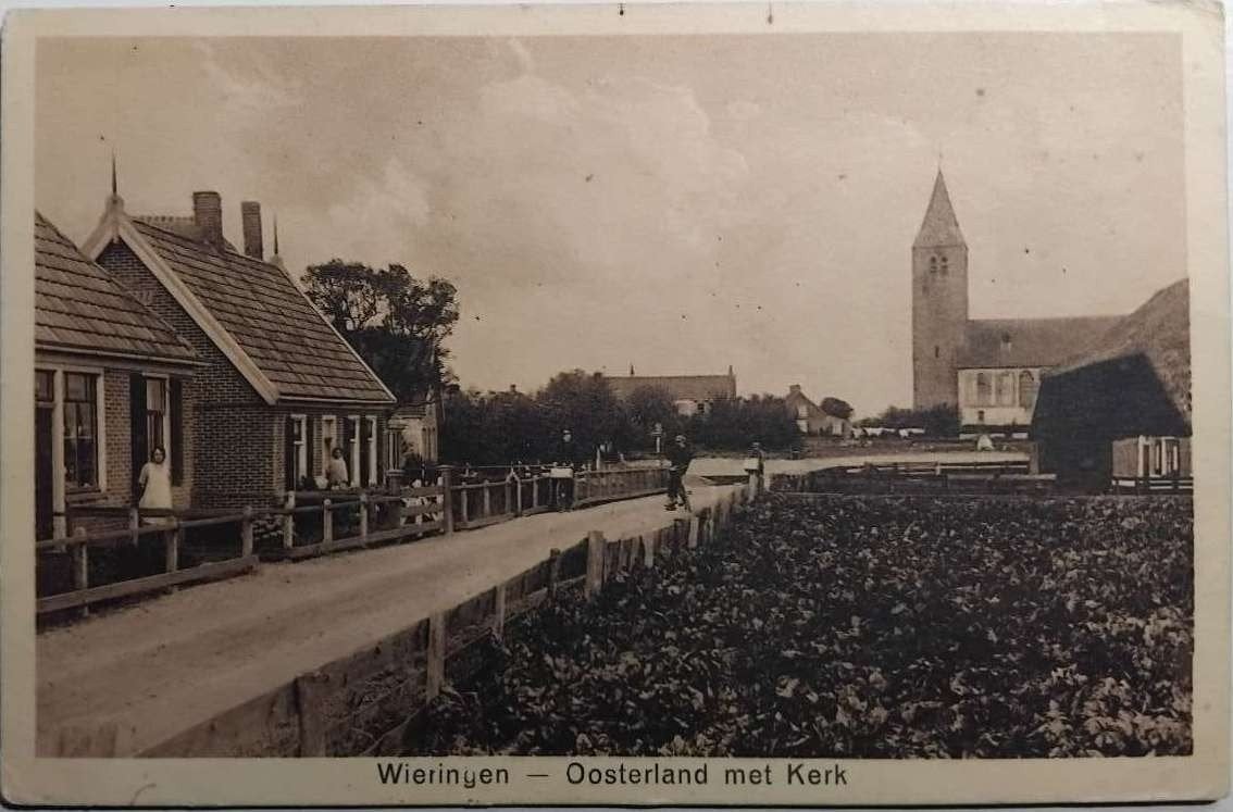 Wieringen ca. 1908 – Oosterland met Kerk (Uitg. Jac. Visser), Ophalen of Verzenden, Voor 1920, Ongelopen, Noord-Holland