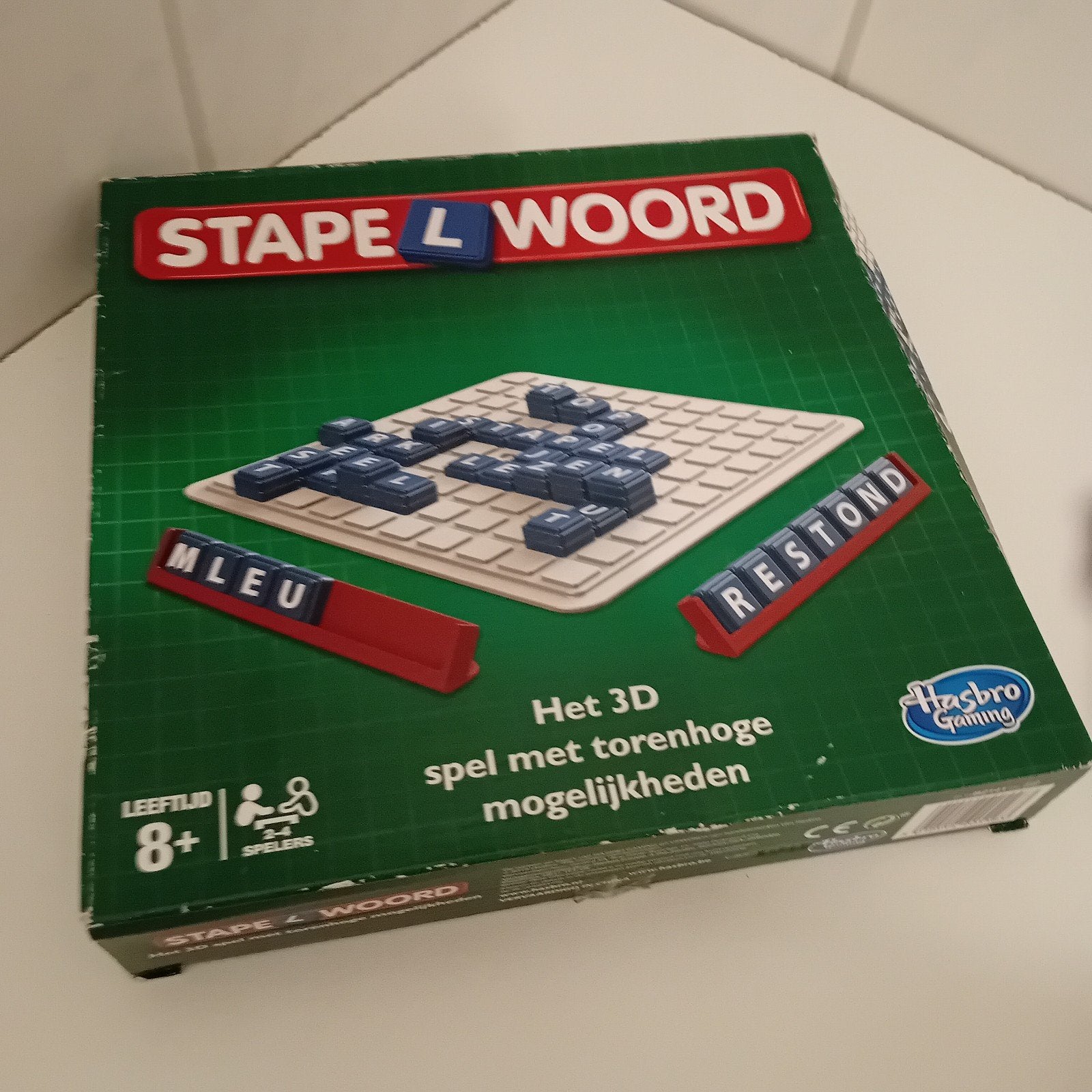 Stapel Woord - Het 3D spel met torenhoge mogelijkheden, Drie of vier spelers, Ophalen of Verzenden, Gebruikt, Hasbro Gaming