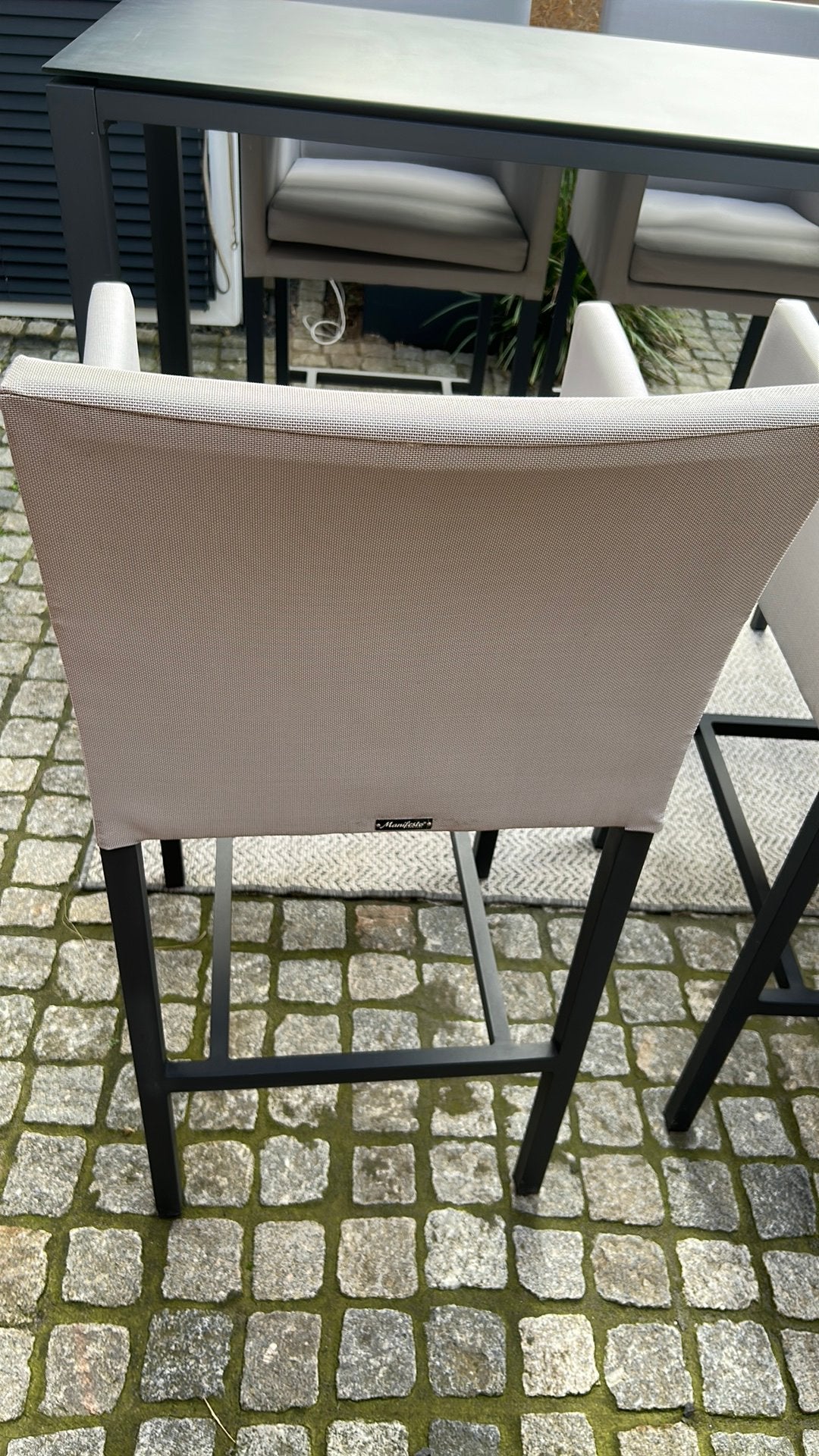 Foto 8 van Tuinset Bellagio Saretto bartafel 225x75x105cm en 6 stoelen