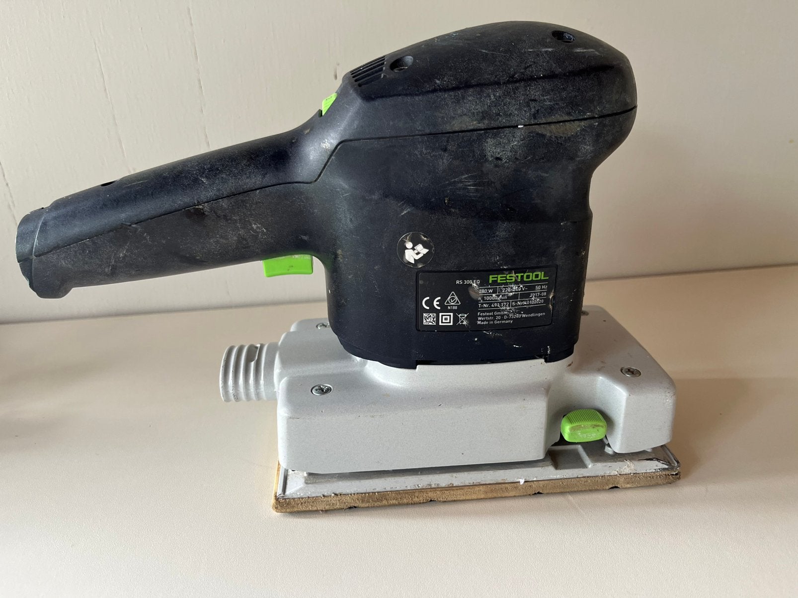 Vlakschuurmachine Festool RS 300 EQ, Doe-het-zelf en Verbouw, Ophalen of Verzenden, Gebruikt, Minder dan 600 watt, Vlakschuurmachine