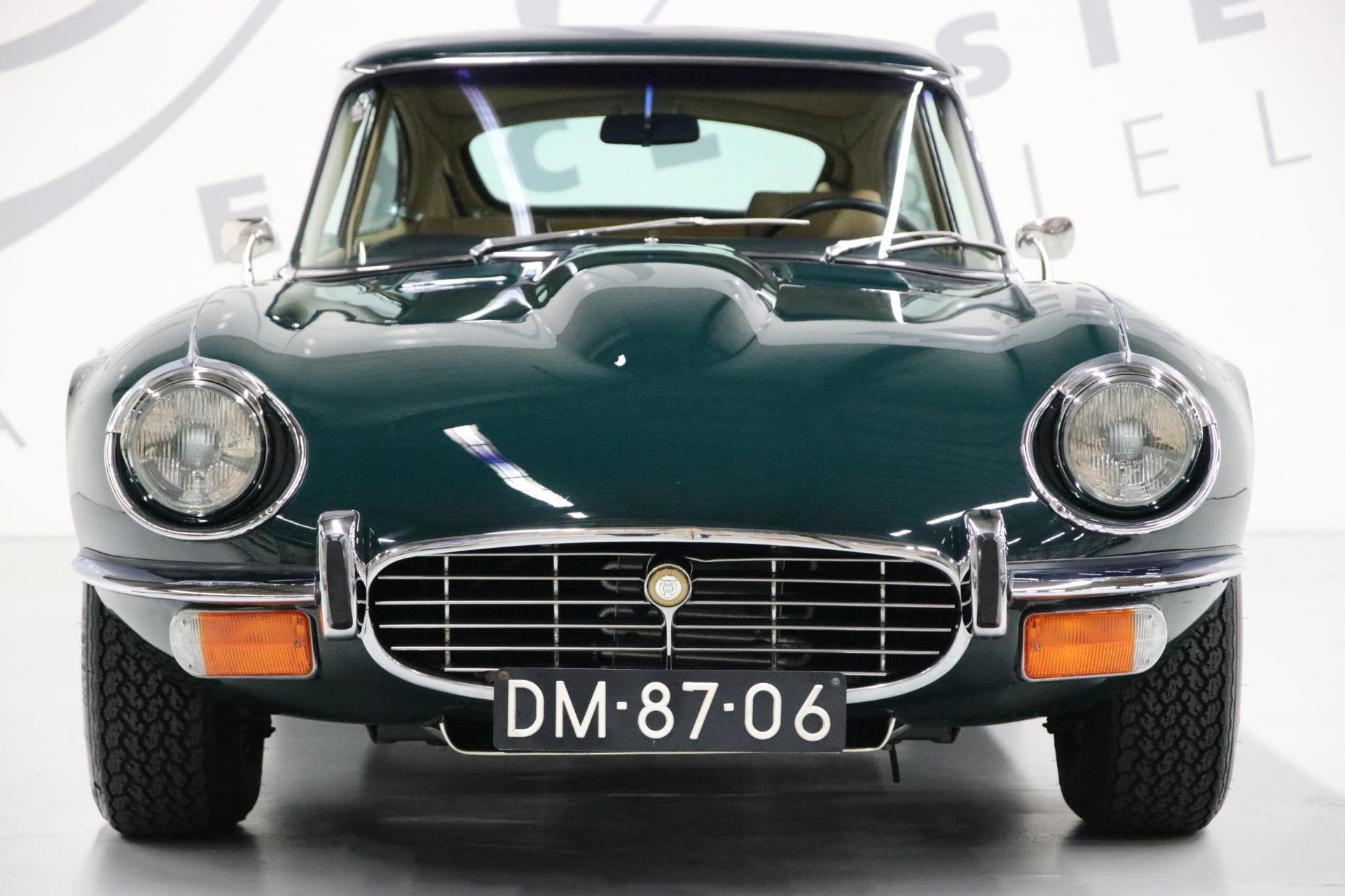 Jaguar "E" Type 5.3 V12 2+2/ Britisch Racing Green/ Automaat, Automaat, Achterwielaandrijving, Beige, 12 cilinders