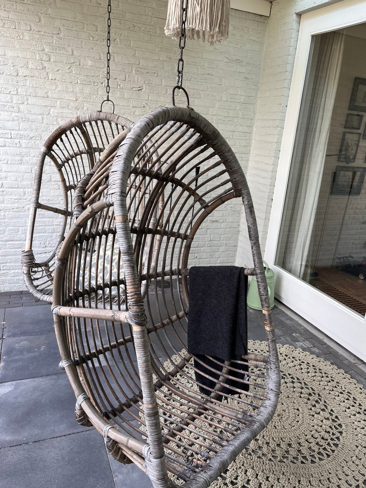 2x Rieten hangstoel buiten (€60 samen), Ophalen, Gebruikt, Rotan